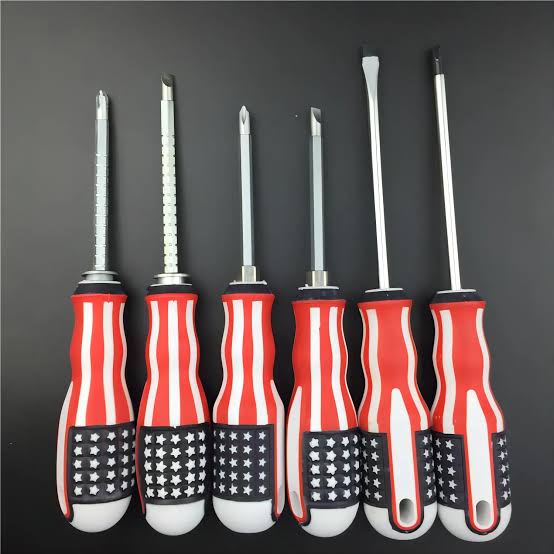 SCREWDRIVER
